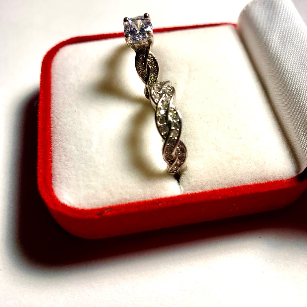 Eternal Sparkle: 1 Carat Lab-Created Diamond Wedding Set